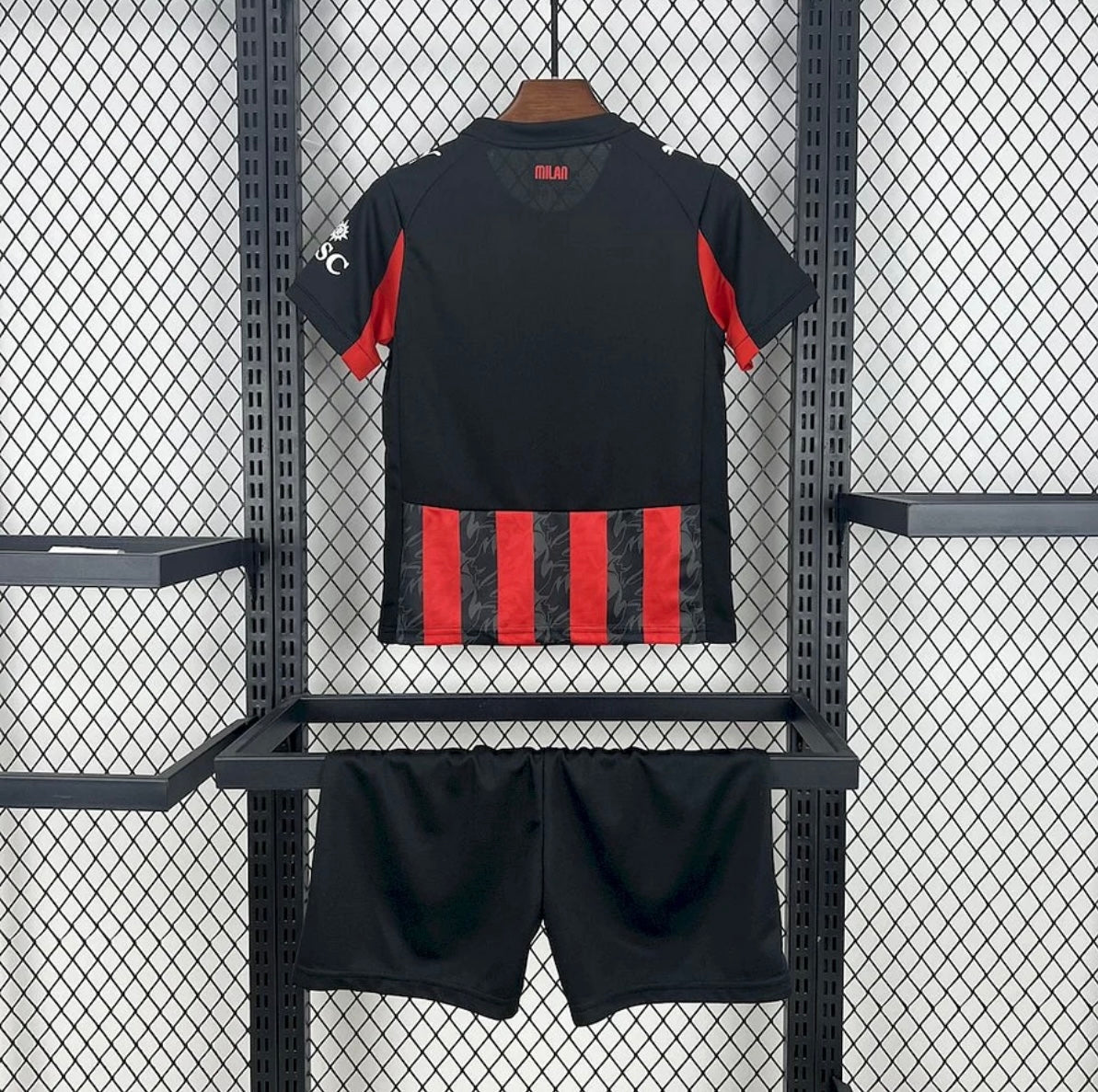 Kits Enfants AC Milan 2025/26 Domicile – Image 3