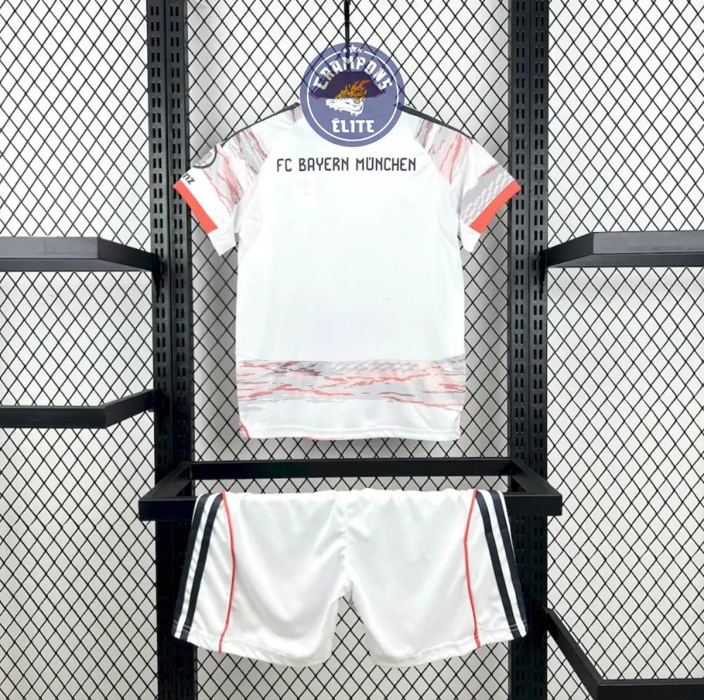 Kits Enfants FC Bayern 2025/26 Extérieur – Image 3