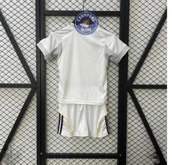 Alternative view of Kits Enfants Real Madrid 2025/26 Domicile