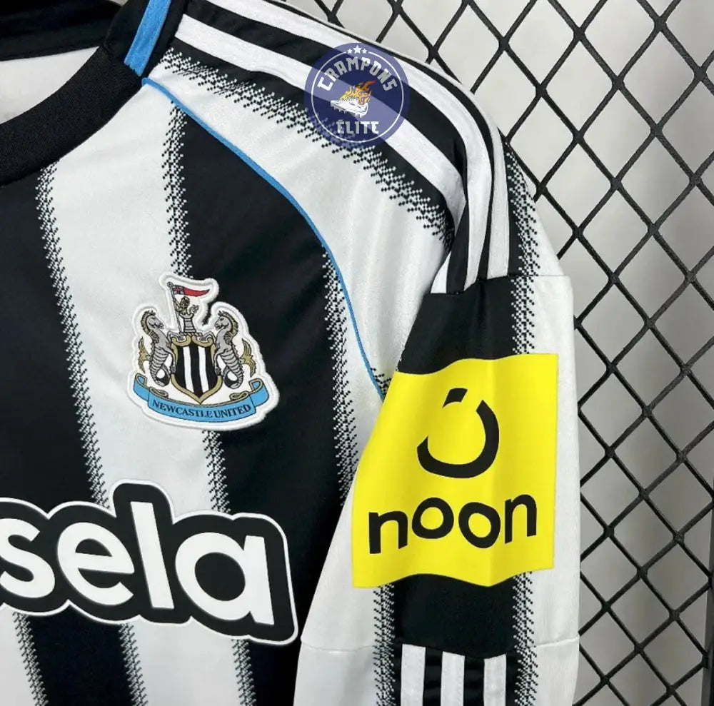 Newcastle 2025/26 Domicile à manches longues – Image 2