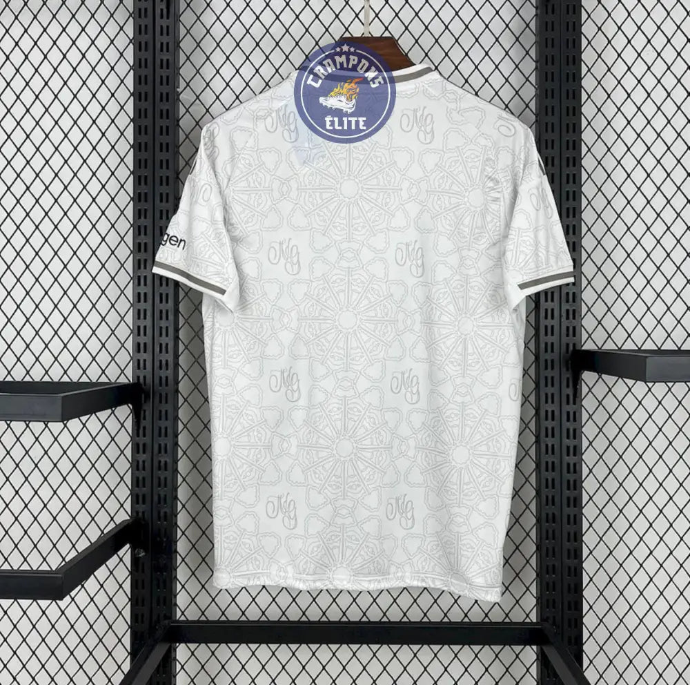 Nottingham Forest 2025/26 Extérieur – Image 2