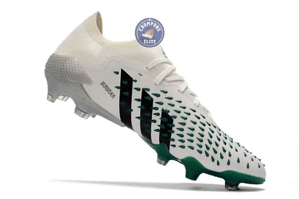 Predator Freak Basse Lacets FG Equipment - Blanc/Noir/Vert ÉDITION LIM – Image 3
