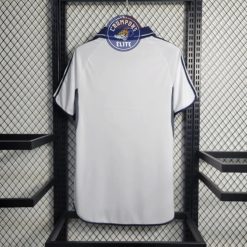 Alternative view of Real Madrid 2000/01 Domicile