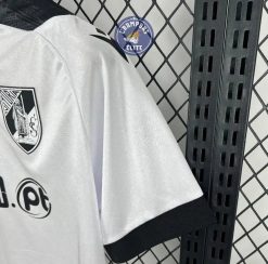 Alternative view of Vitória Guimarães 2025/26 Domicile